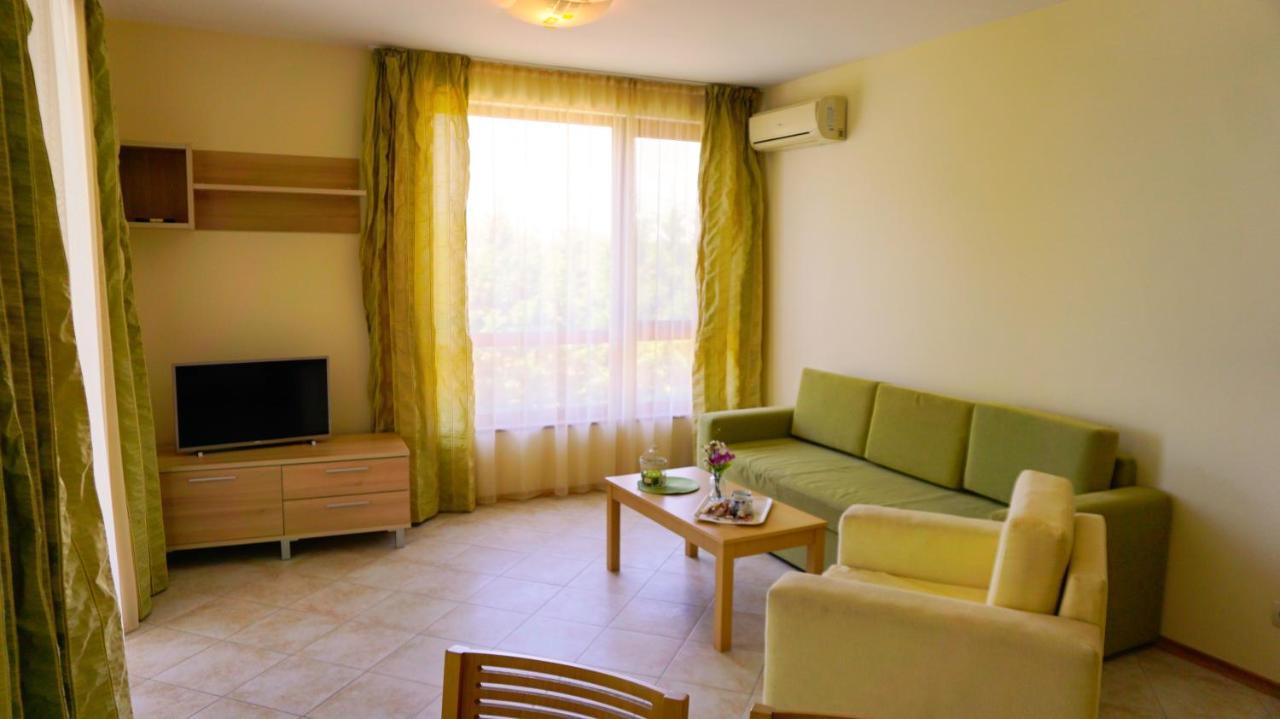 Морски Апартаменти Джулай Морнинг - July Morning Sea View Apartments Kavarna Exterior photo