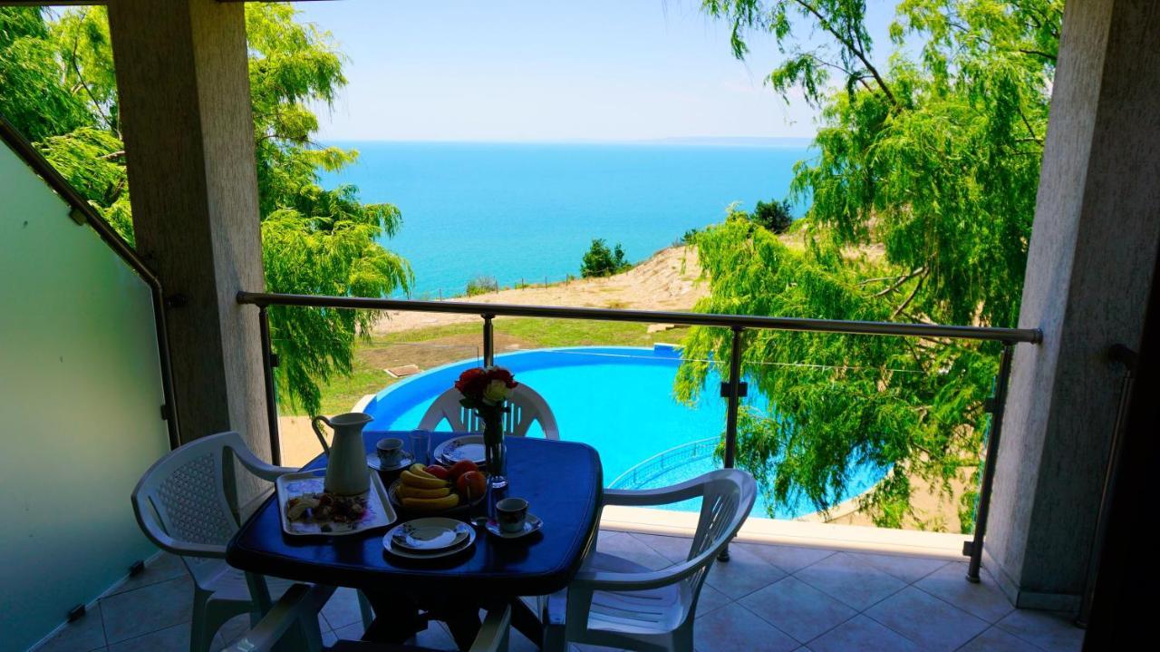 Морски Апартаменти Джулай Морнинг - July Morning Sea View Apartments Kavarna Exterior photo